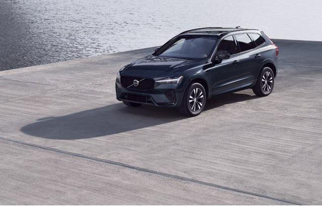 new 2025 Volvo XC60 car, priced at $49,500