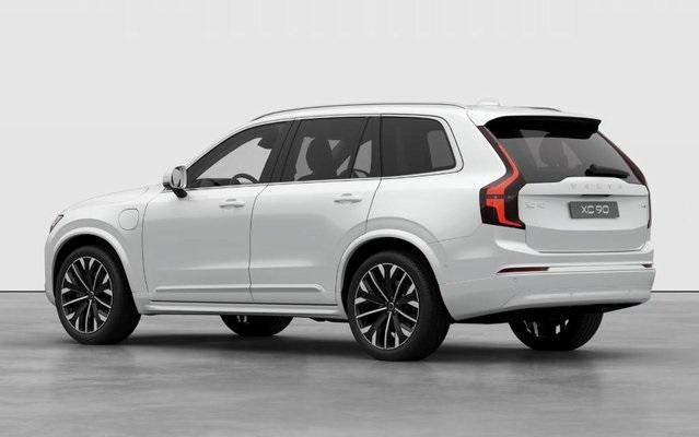 new 2025 Volvo XC90 Plug-In Hybrid car, priced at $82,405