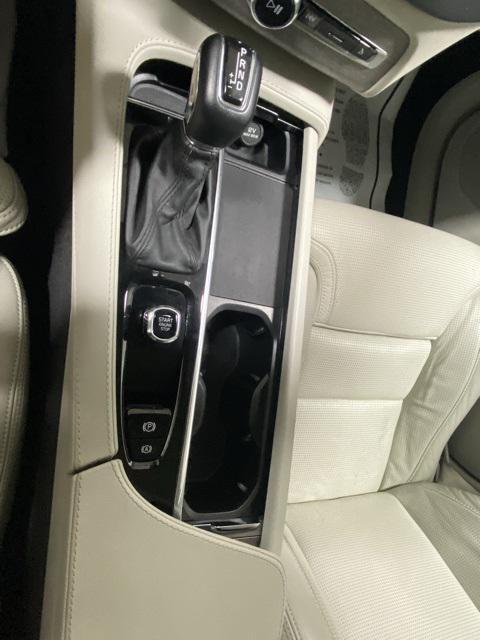 used 2022 Volvo XC90 car, priced at $40,888