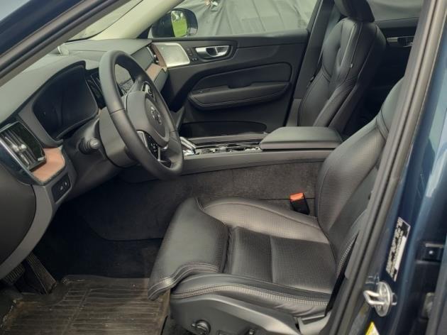 used 2024 Volvo XC60 Recharge Plug-In Hybrid car, priced at $59,777