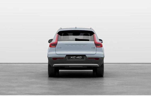 new 2025 Volvo XC40 car, priced at $48,315