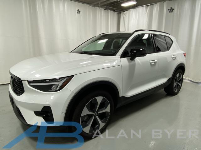 used 2024 Volvo XC40 car, priced at $33,977