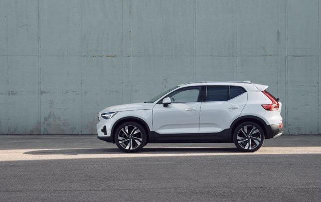 new 2025 Volvo XC40 car, priced at $51,550