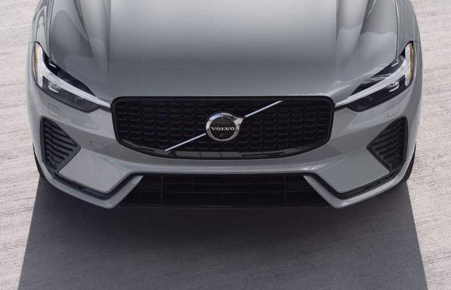 new 2025 Volvo XC60 car, priced at $55,335