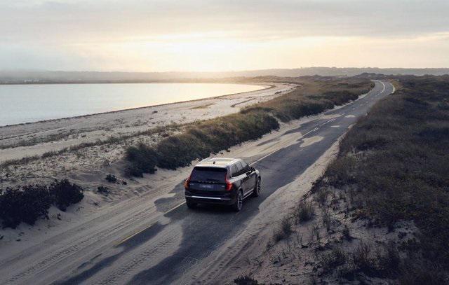new 2025 Volvo XC90 car, priced at $69,245