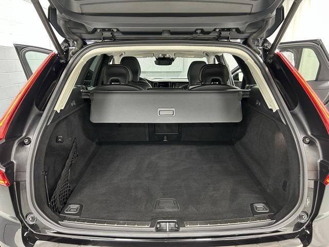 used 2020 Volvo XC60 car, priced at $29,333