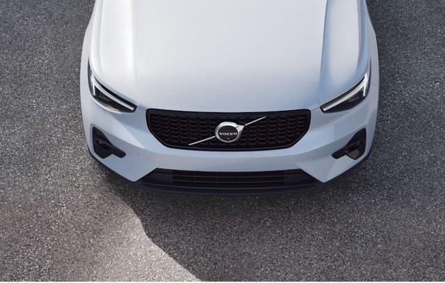 new 2025 Volvo XC40 car, priced at $48,335