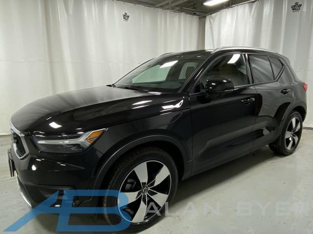 used 2019 Volvo XC40 car, priced at $24,777