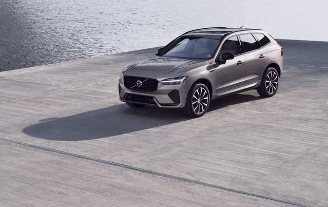 new 2025 Volvo XC60 car, priced at $55,335