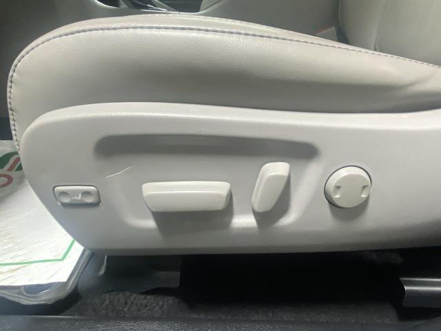 used 2017 Toyota Highlander car, priced at $22,888