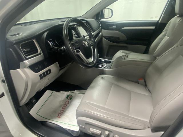 used 2017 Toyota Highlander car, priced at $22,888