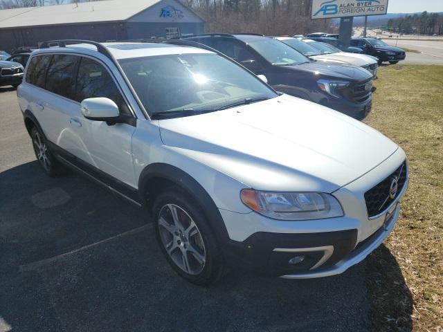 used 2014 Volvo XC70 car, priced at $19,875