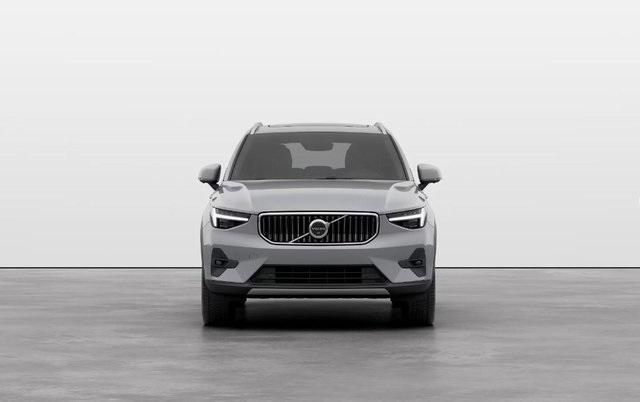 new 2025 Volvo XC40 car, priced at $51,550