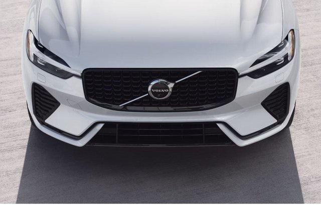 new 2025 Volvo XC60 car, priced at $60,635