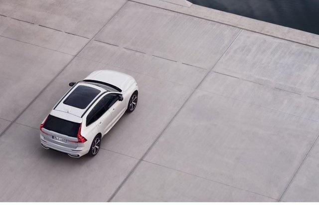 new 2025 Volvo XC60 car, priced at $60,635