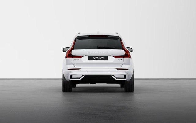 new 2025 Volvo XC60 car, priced at $60,635