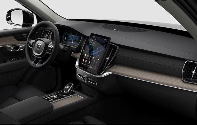 new 2025 Volvo XC90 car, priced at $69,155
