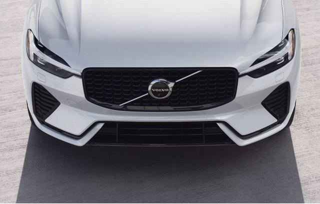 new 2025 Volvo XC60 car, priced at $55,335