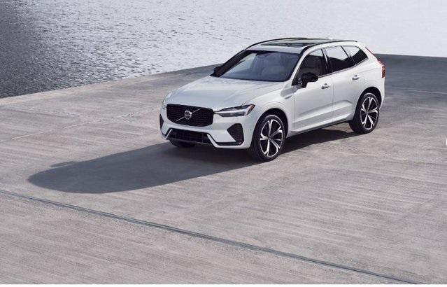 new 2025 Volvo XC60 car