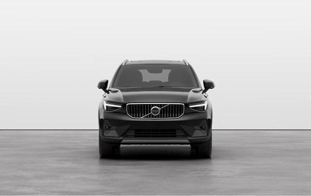 new 2025 Volvo XC40 car, priced at $52,215