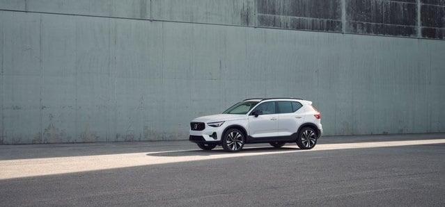 new 2024 Volvo XC40 car, priced at $49,155