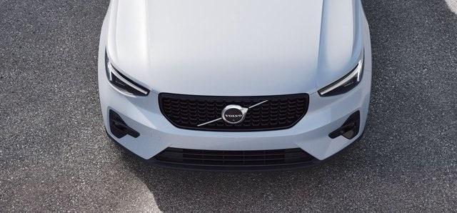 new 2024 Volvo XC40 car, priced at $49,155