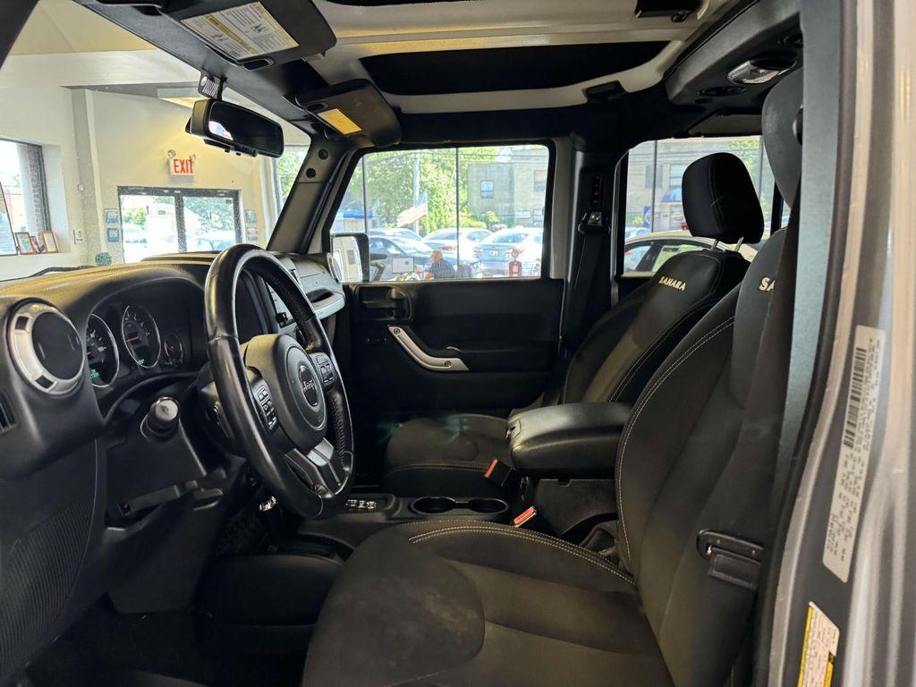 used 2015 Jeep Wrangler Unlimited car, priced at $17,500