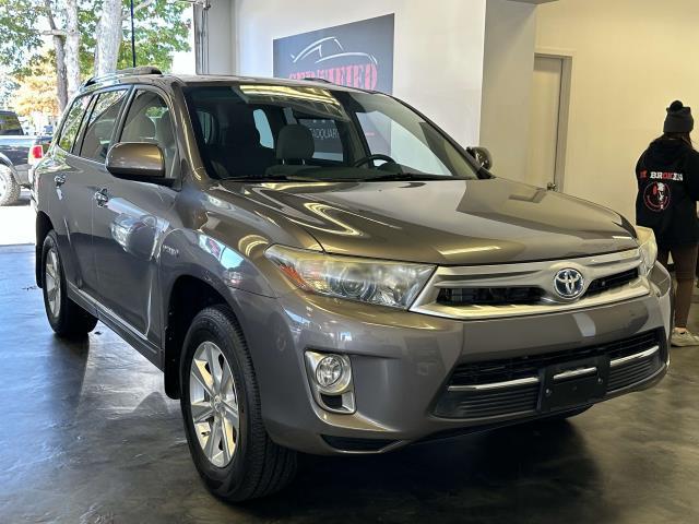 used 2012 Toyota Highlander Hybrid car, priced at $11,500