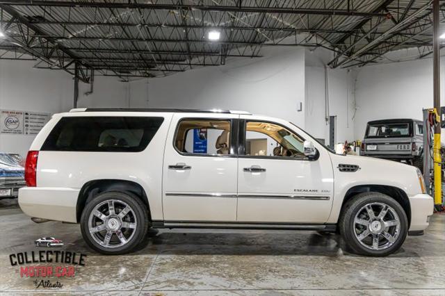 used 2010 Cadillac Escalade ESV car, priced at $14,900