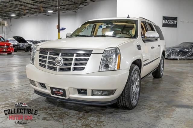 used 2010 Cadillac Escalade ESV car, priced at $14,900