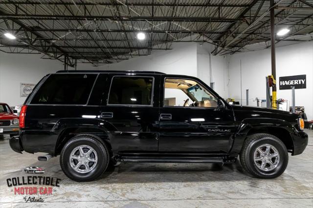 used 2000 Cadillac Escalade car, priced at $22,900