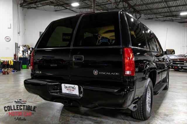 used 2000 Cadillac Escalade car, priced at $22,900