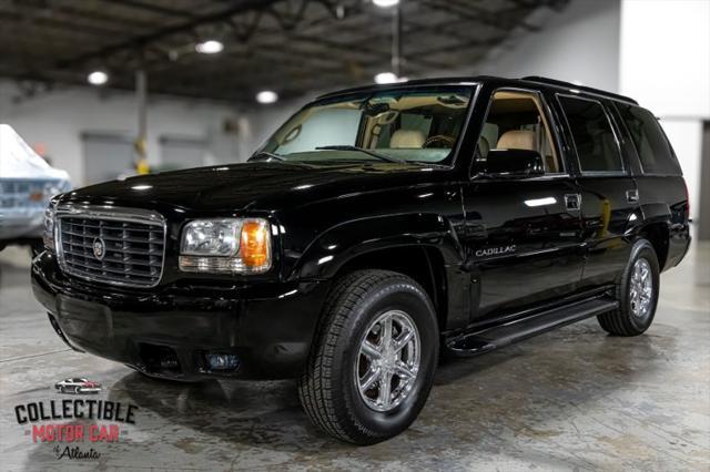 used 2000 Cadillac Escalade car, priced at $22,900