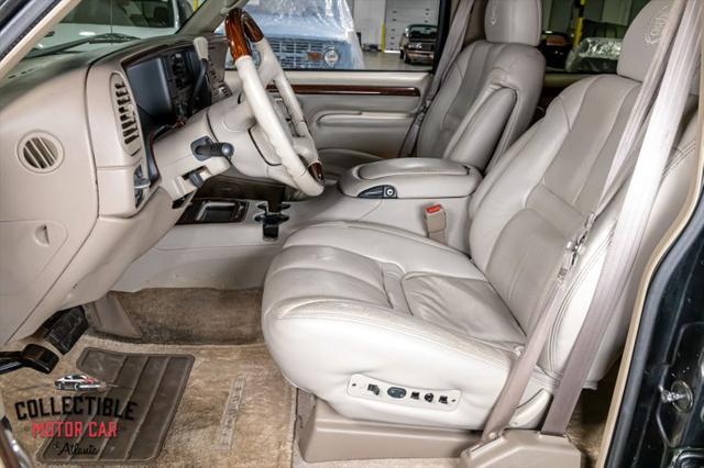 used 2000 Cadillac Escalade car, priced at $22,900