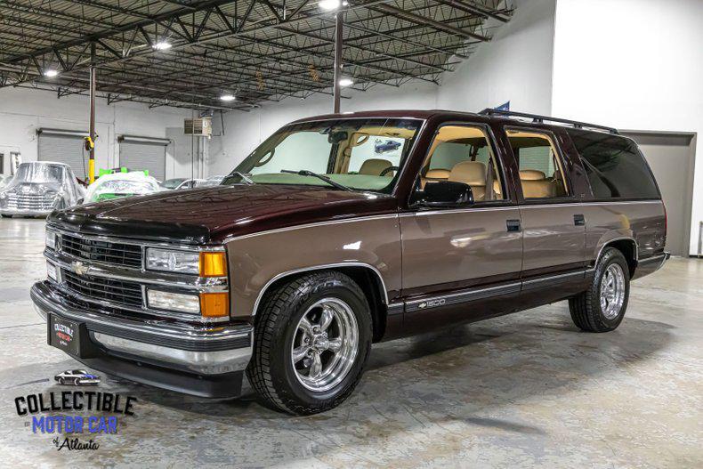 used 1997 Chevrolet Suburban car, priced at $17,900