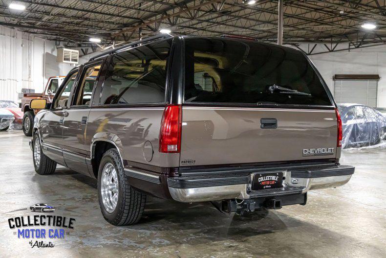 used 1997 Chevrolet Suburban car, priced at $17,900