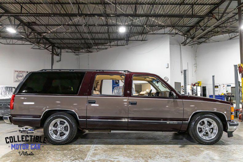 used 1997 Chevrolet Suburban car, priced at $17,900