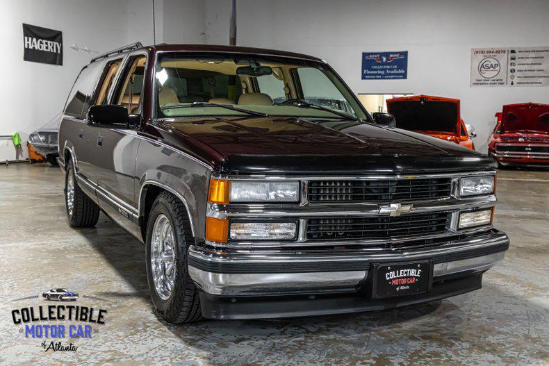 used 1997 Chevrolet Suburban car, priced at $17,900