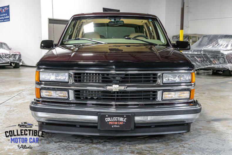 used 1997 Chevrolet Suburban car, priced at $17,900