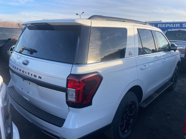 new 2024 Ford Expedition car, priced at $73,760