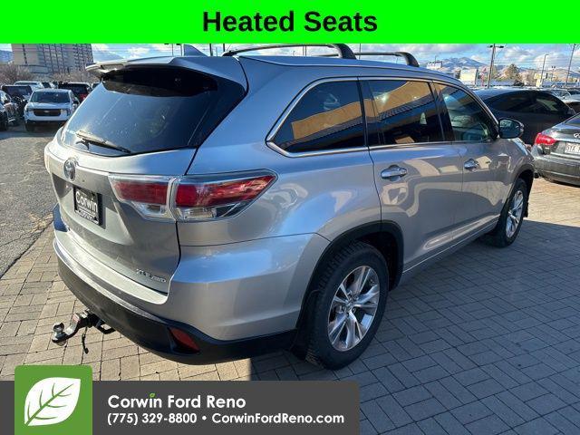 used 2015 Toyota Highlander car, priced at $18,389