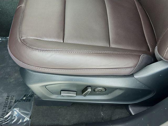 new 2025 Ford Explorer car, priced at $55,795