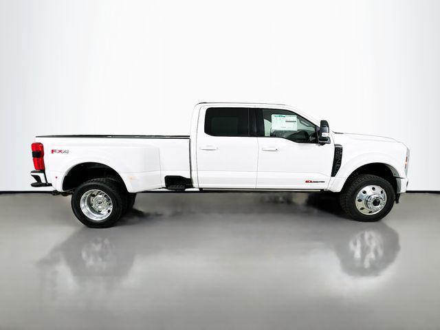 new 2025 Ford F-450 car, priced at $113,925