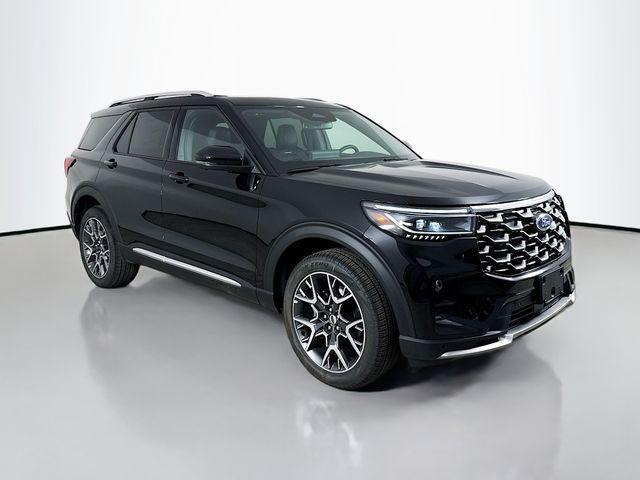 new 2025 Ford Explorer car, priced at $55,372