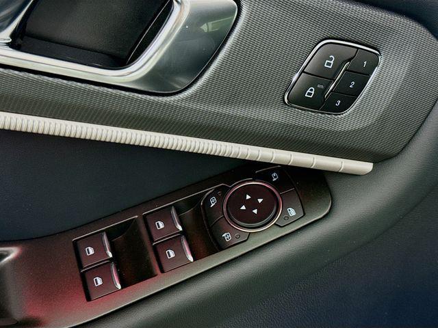 new 2025 Ford Explorer car, priced at $46,580