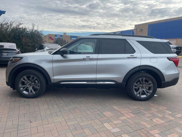 new 2025 Ford Explorer car, priced at $48,400