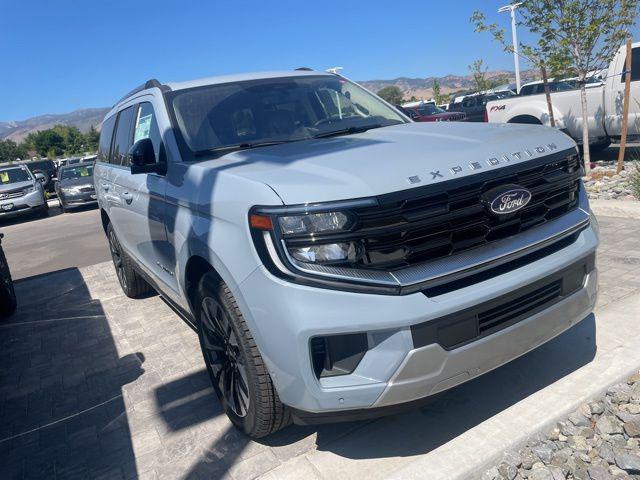 new 2025 Ford Expedition car, priced at $80,230