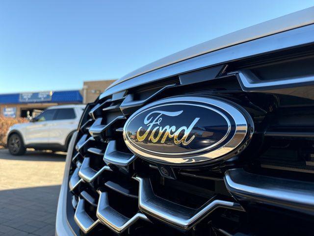 new 2025 Ford Explorer car, priced at $56,627