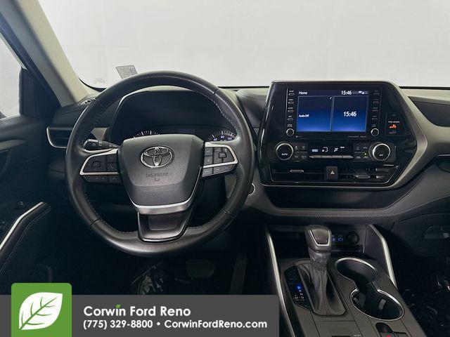 used 2022 Toyota Highlander car