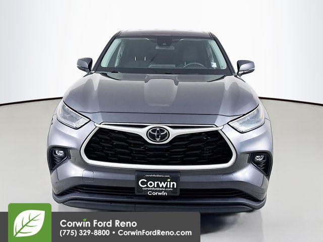 used 2022 Toyota Highlander car